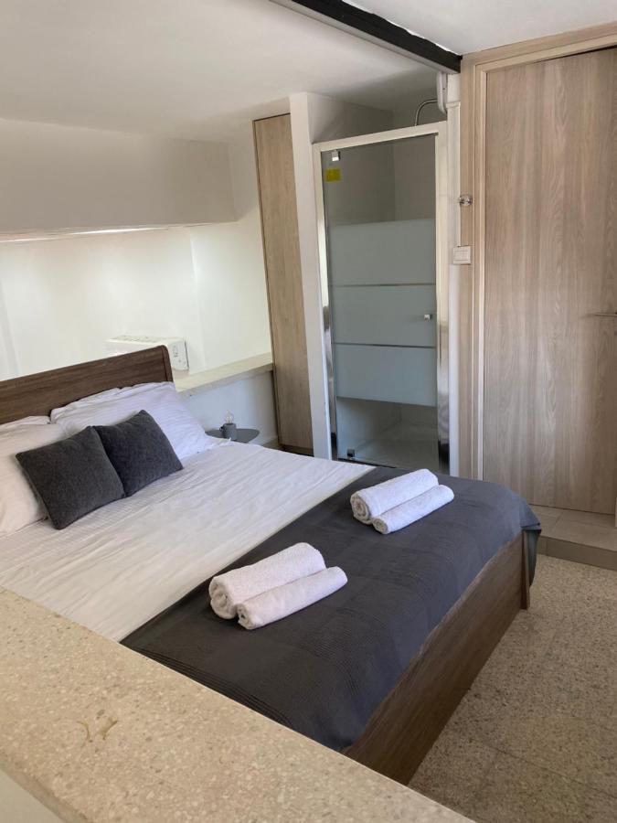 Modern City Center Appartment Saripolou Limassol Zewnętrze zdjęcie