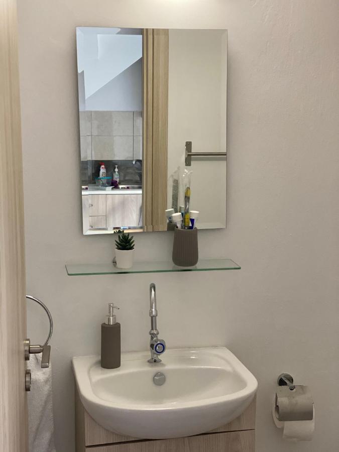 Modern City Center Appartment Saripolou Limassol Zewnętrze zdjęcie